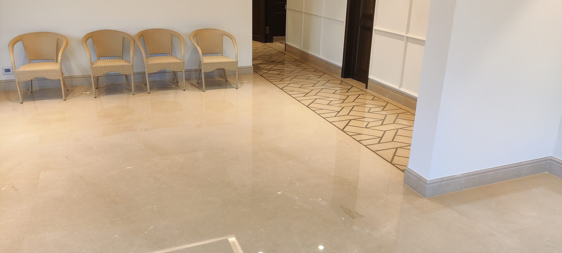 BURBERRY BEIGE – Ramdhan Mohanlal Marbles
